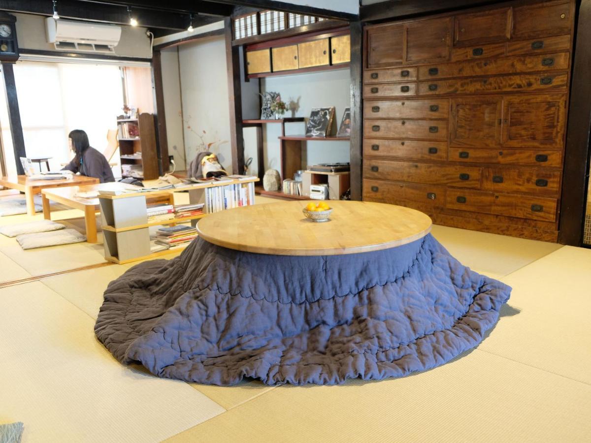 Hostel & Tatami Bar Uchikobare -内子晴れ- Exterior photo