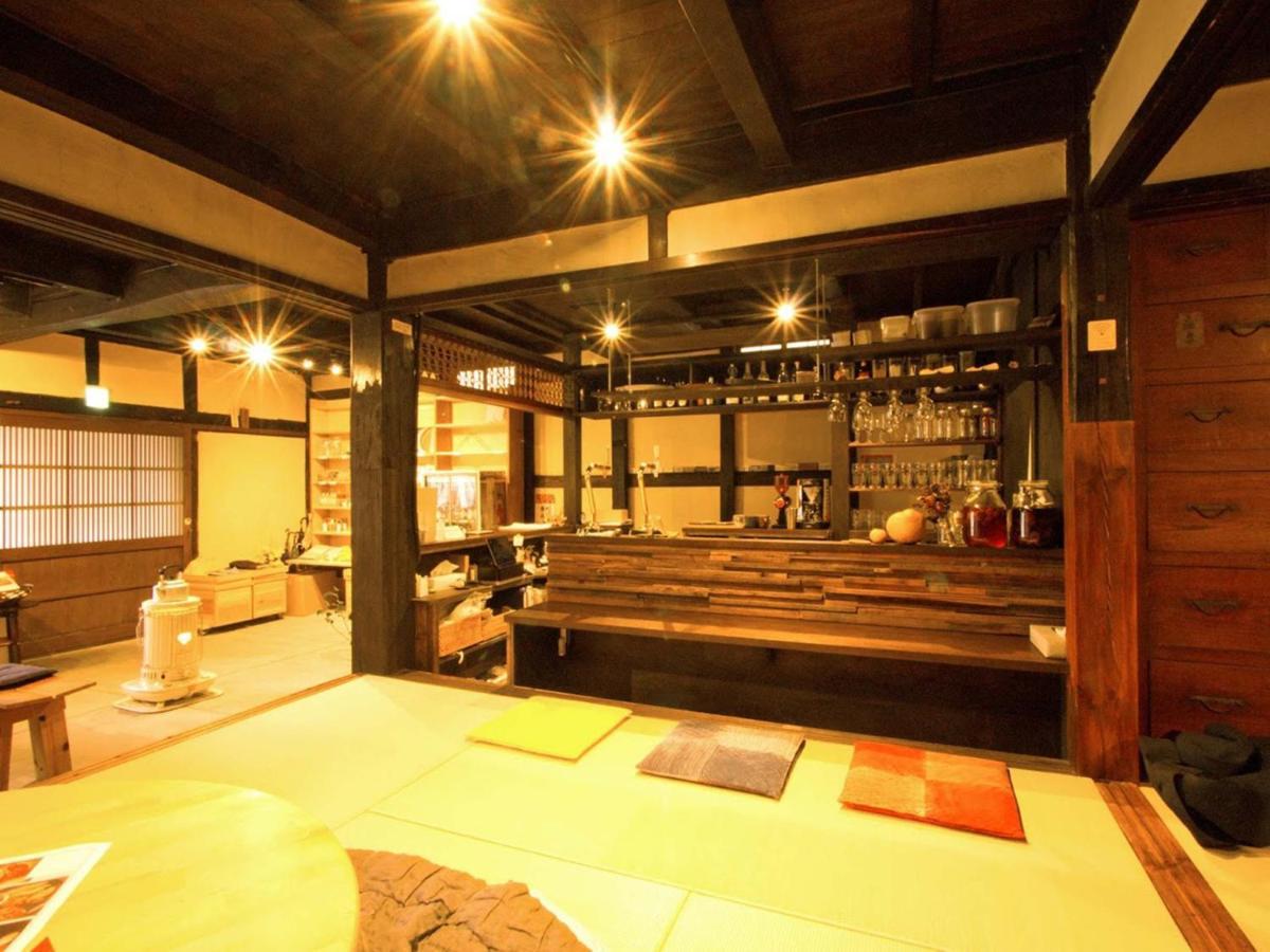 Hostel & Tatami Bar Uchikobare -内子晴れ- Exterior photo
