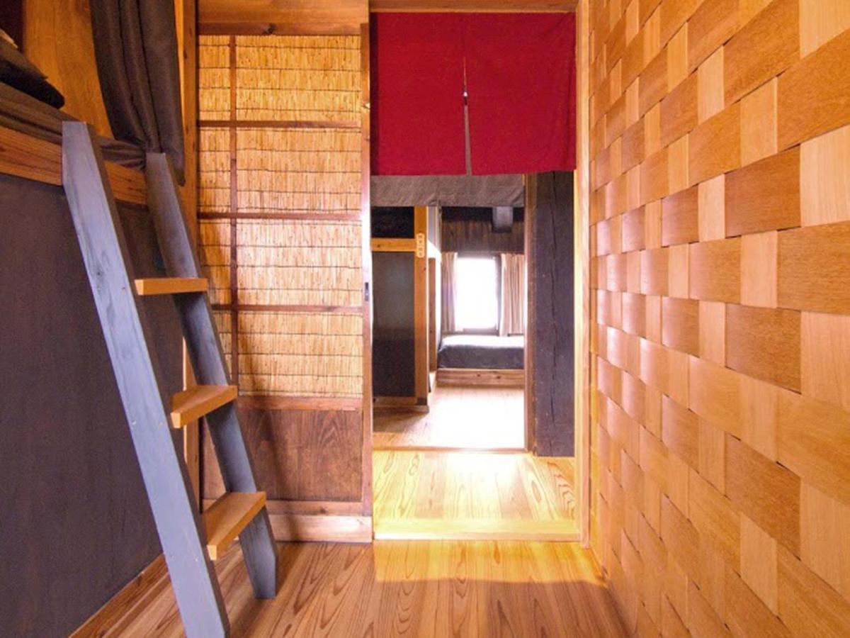 Hostel & Tatami Bar Uchikobare -内子晴れ- Exterior photo