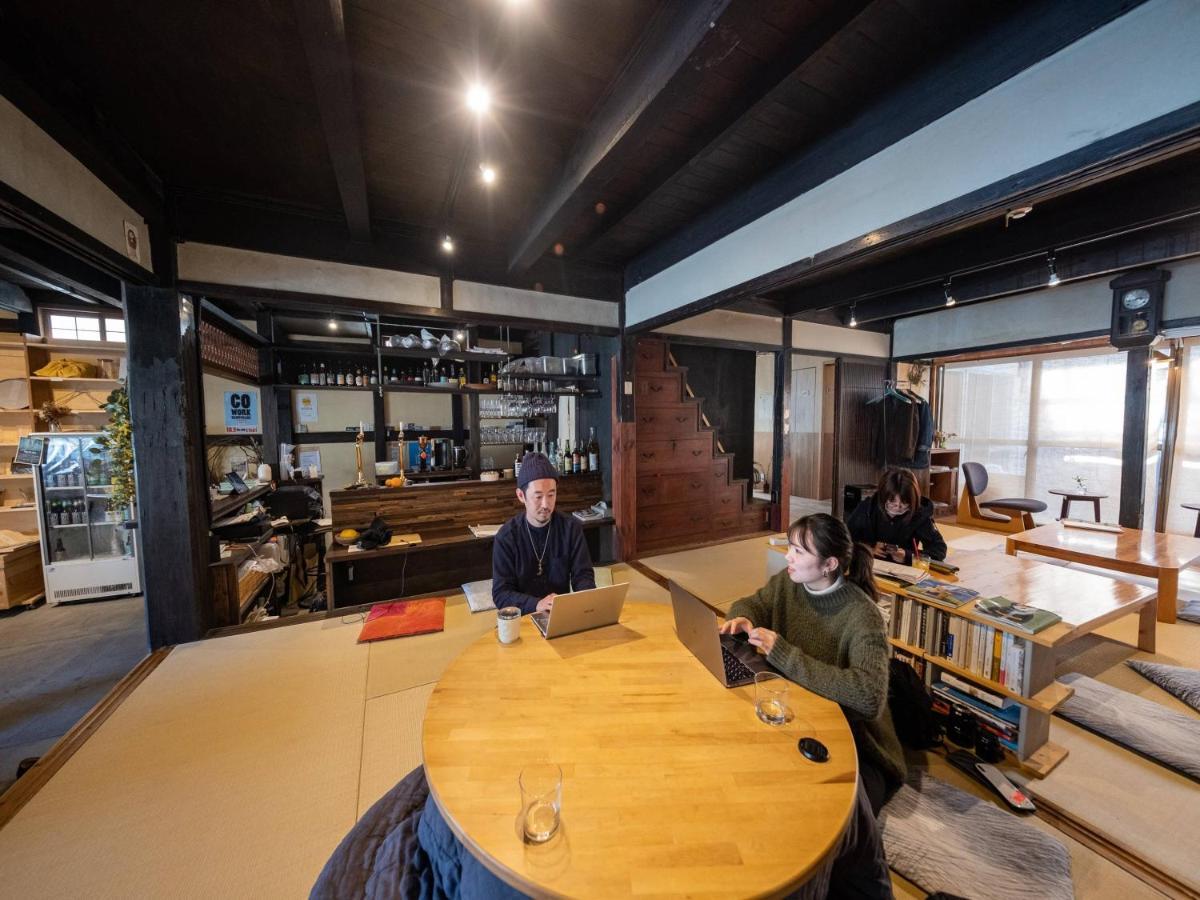 Hostel & Tatami Bar Uchikobare -内子晴れ- Exterior photo