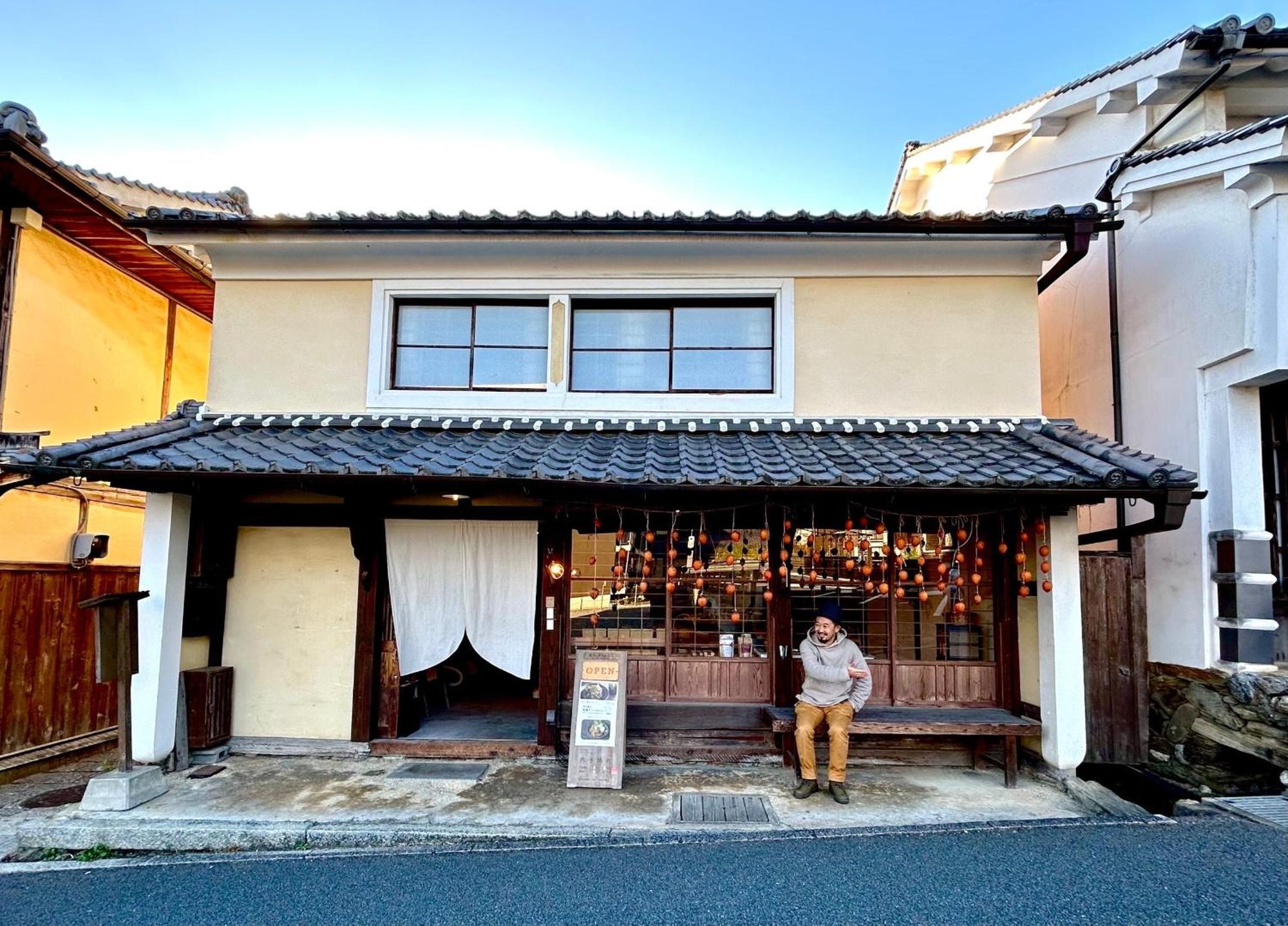 Hostel & Tatami Bar Uchikobare -内子晴れ- Exterior photo
