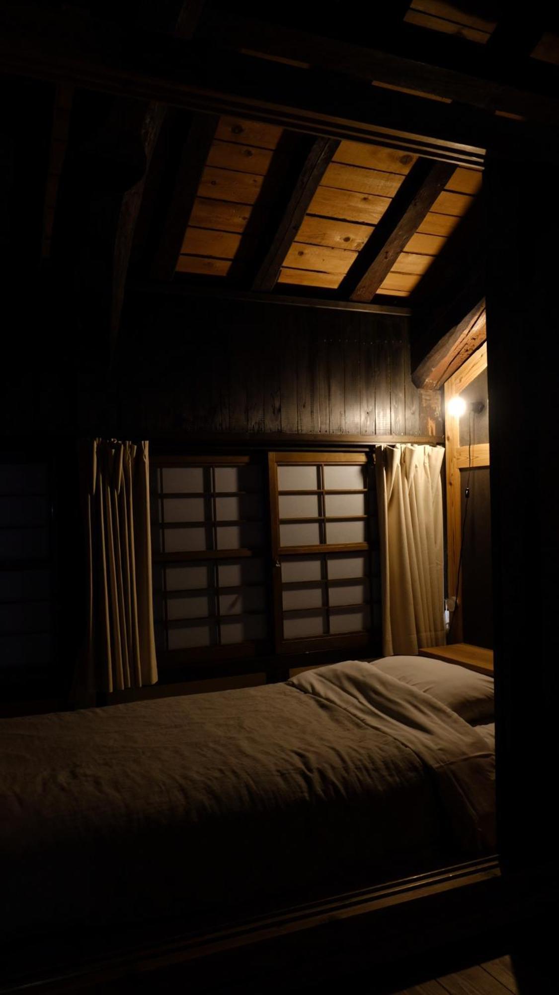 Hostel & Tatami Bar Uchikobare -内子晴れ- Exterior photo