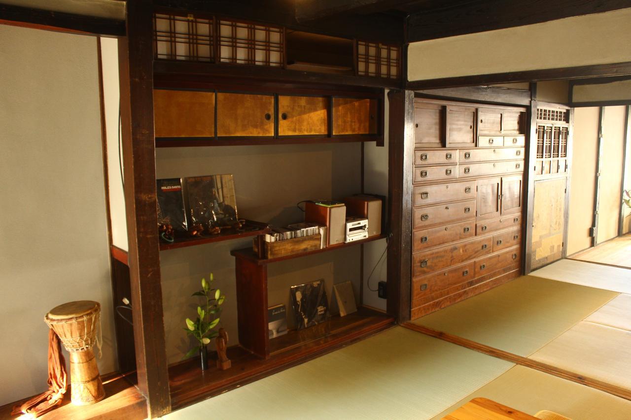 Hostel & Tatami Bar Uchikobare -内子晴れ- Exterior photo